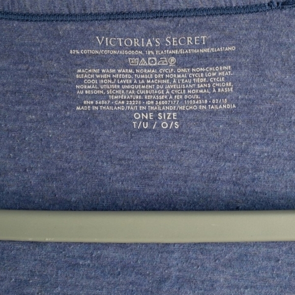Victoria's Secret Blue V-neck Short Sleeve T-shirt One Size - Picture 3 of 3